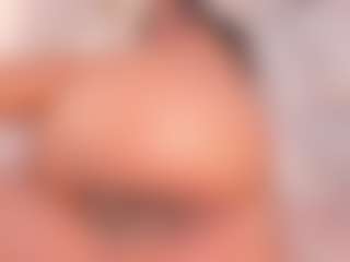 Live cam show with April Grey - Anal on Camsoda