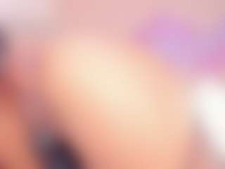 Live cam show with April Grey - Submissive Brown Hair on Camsoda