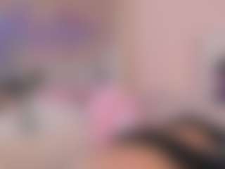 Live cam show with April Grey - Cute on Camsoda