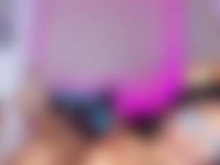 Live cam show with AriiannaVega - BBW on StripNow