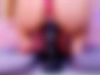 aurora-mr's Live Sex Cam Show