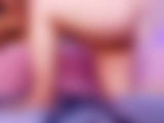 aurora-mr's Live Sex Cam Show