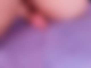 aurora-mr's Live Sex Cam Show