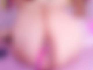 Live cam show with aurora-mr - Average on madthumbs