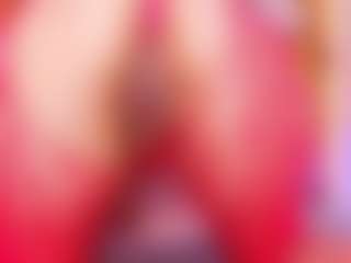 aurora-mr's Live Sex Cam Show