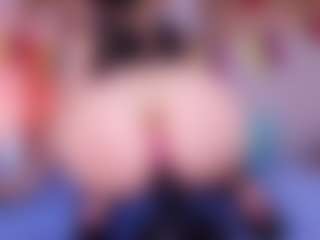 aurora-mr's Live Sex Cam Show