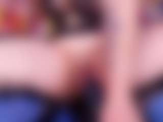 Live cam show with aurora-mr - Tease on AdultVida.com