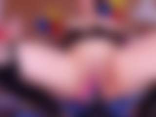 aurora-mr's Live Sex Cam Show