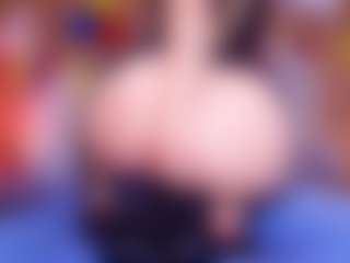 aurora-mr's Live Sex Cam Show