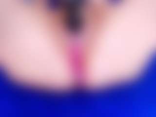aurora-mr's Live Sex Cam Show
