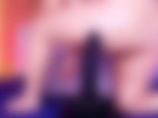 aurora-mr MILF webcam performer live streaming