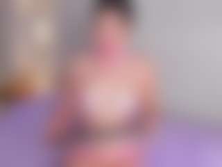 Live cam show with Chloe-Cortez - Blackcock on galaxygirlnitro.com