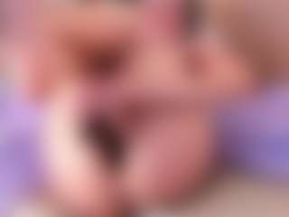 Live cam show with Chloe-Cortez - Blowjob on CamwithHer