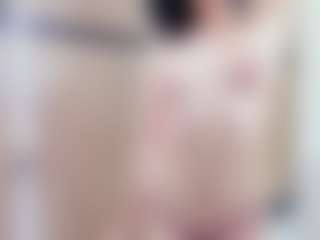 Live cam show with Chloe-Cortez - Dildo on CamClone