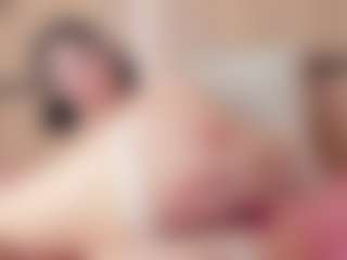 Live cam show with Chloe-Cortez - Small Tits on Camsoda Late Night