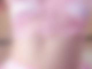 Live cam show with Chloe-Cortez - Blowjob on Soda Cam