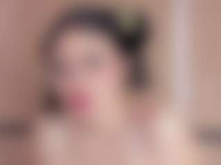 Live cam show with Chloe-Cortez - Latina Petite on Uber Horny | colombia