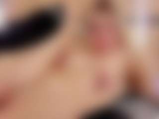Live cam show with Chloe-Cortez - Deepthroat on sexylive.show