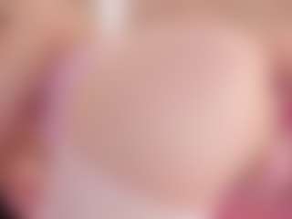 Live cam show with Chloe-Cortez - Shaved Pussy Teen (18+) on Dolls Live