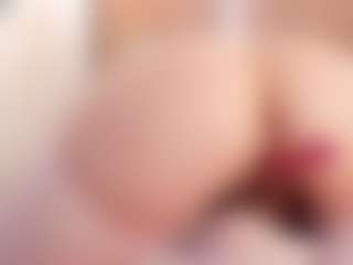 Live cam show with Chloe-Cortez - Cute on madthumbs