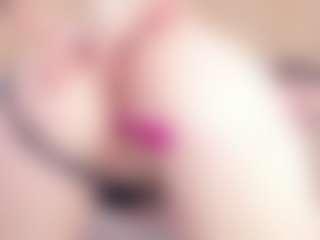 Live cam show with Chloe-Cortez - Cowgirl on xplaylive.com