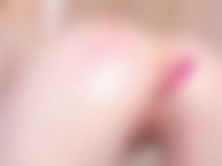 Live cam show with Chloe-Cortez - Petite Teen (18+) on Chatstar