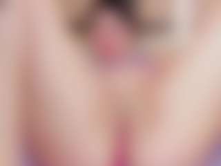Live cam show with Chloe-Cortez - Cute on TeamSkeetLive