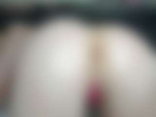 Live cam show with Chloe-Cortez - Small Tits on Camsoda