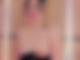 Live cam show with Chloe-Cortez - Cute on Hubzter Live