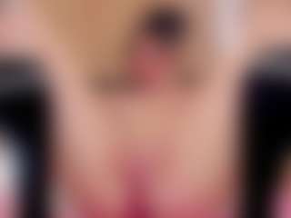 Live cam show with Chloe-Cortez - Sexy on liverealitysex.com