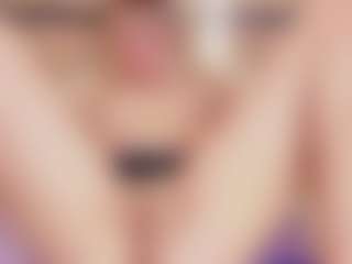 Live cam show with Chloe-Cortez - Petite on justonemore.cc