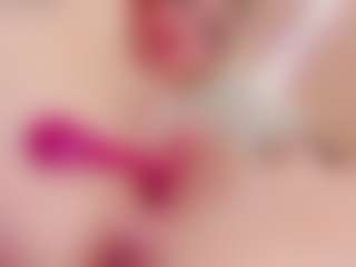 Live cam show with Chloe-Cortez - Fuck Machine on Sweet Sext