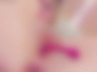 Live cam show with Chloe-Cortez - Dildo Or Vibrator on sexytreat.net