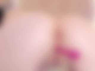 Live cam show with Chloe-Cortez - Dirty Talk on TeamSkeetLive