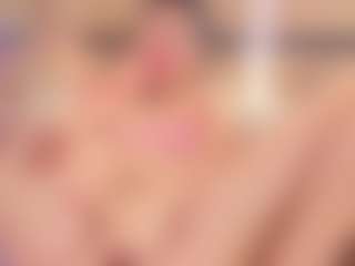 Live cam show with Chloe-Cortez - Blowjob on Camsoda