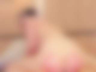 Live cam show with Chloe-Cortez - Spank on Camsoda