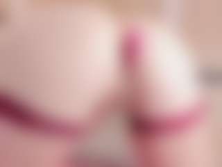 Live cam show with Chloe-Cortez - Cute on TeamSkeetLive