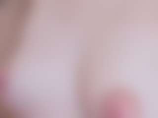 Live cam show with Chloe-Cortez - Petite on TeamSkeetLive