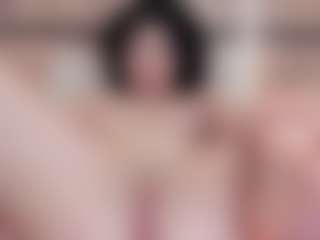 Live cam show with Chloe-Cortez - Squirt on crypto-cams