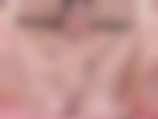 Live cam show with Chloe-Cortez - Fingering on Dolls Live