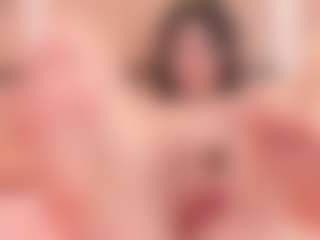 Live cam show with Chloe-Cortez - Orgasm on Gym Cam Girls