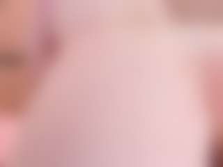 Live cam show with Chloe-Cortez - Petite on CamClone