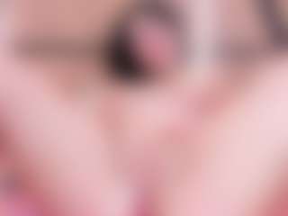 Live cam show with Chloe-Cortez - Fingering on ObeyMaria