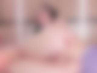 Live cam show with Chloe-Cortez - Blowjob on madthumbs