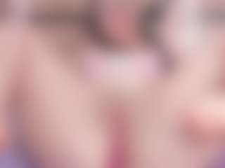 Live cam show with Chloe-Cortez - Erotic Dance on xxxlivecams.org