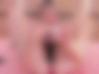 Show de cam en vivo con Chloe-Cortez - Fingering en Camsoda