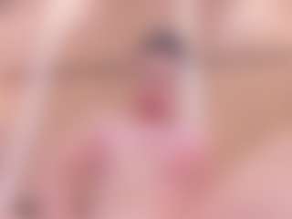 Live cam show with Chloe-Cortez - Erotic Dance on StripNow