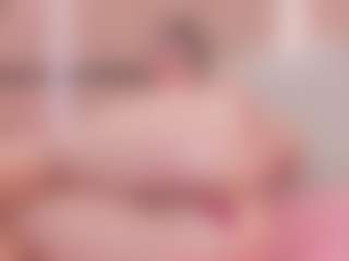 Live cam show with Chloe-Cortez - Fingering on Gym Cam Girls