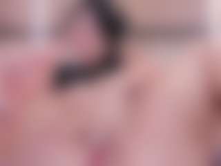 Live cam show with Chloe-Cortez - Big Ass on TottyGirls