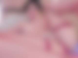 Live cam show with Chloe-Cortez - Twerk on https://playwithruby.com